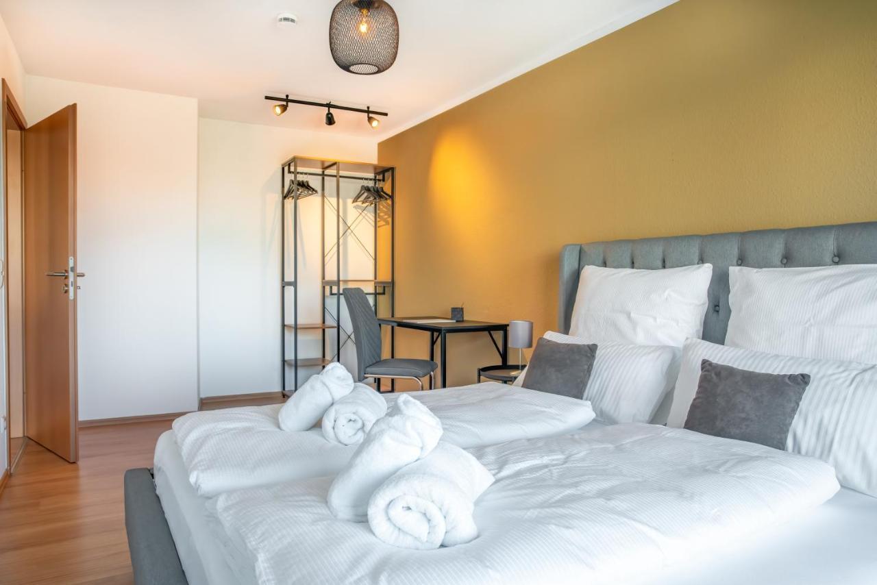 Apartment Fairflats: Kueche, Balkon, Arbeitsplatz, Aufzug