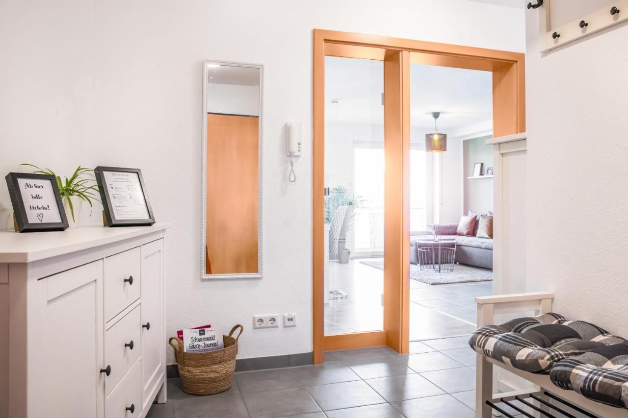 Fairflats: Kueche, Balkon, Arbeitsplatz, Aufzug